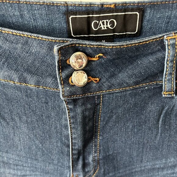 LADIES DISTRESSED JEANS W/RHINESTONES ON BACK POCKETS Sz. 14 - Picture 1 of 9